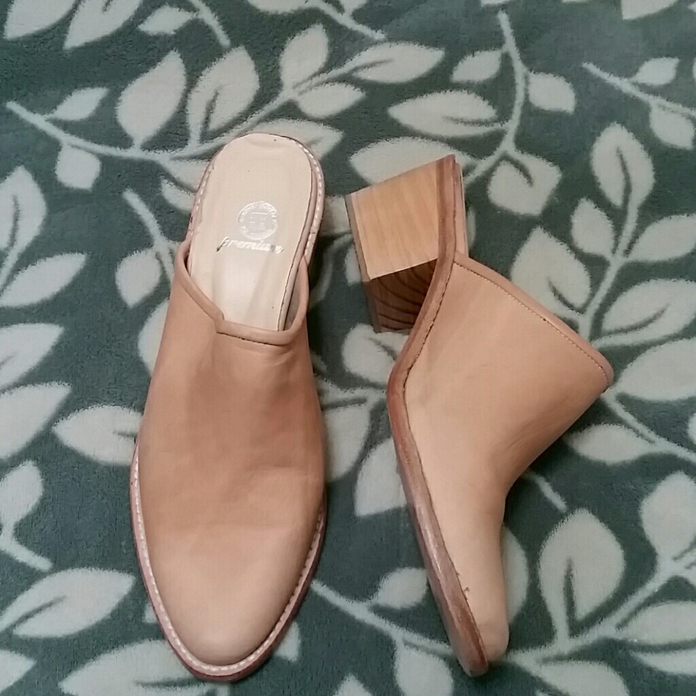 Natural Western style Leather loafer shoe NEW